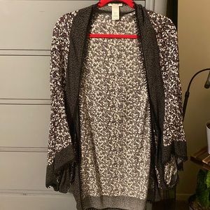 Maurice’s, One size fits most, shall with “bat wings”